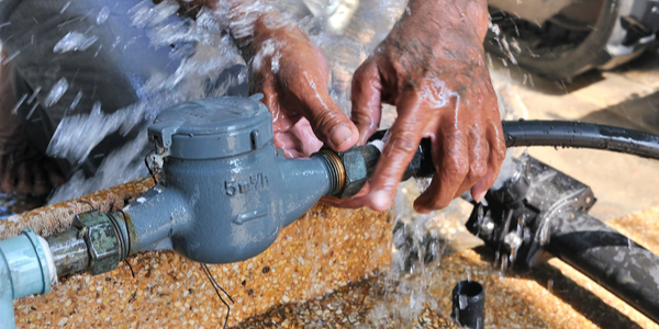 Reparación fuga de agua en Badalona